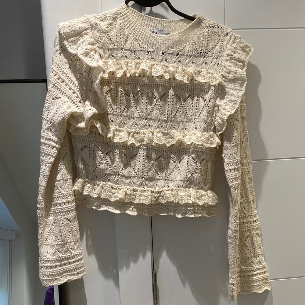 Zara Cream Ruffled Long Sleeve Blouse